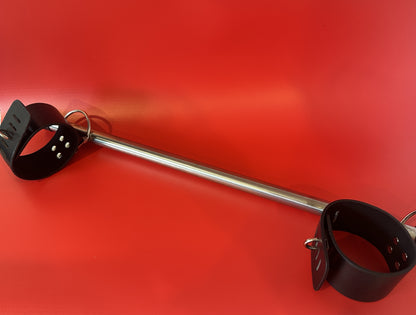 MISTRESS STEEL - BLACK & CHROME SPREADER BAR