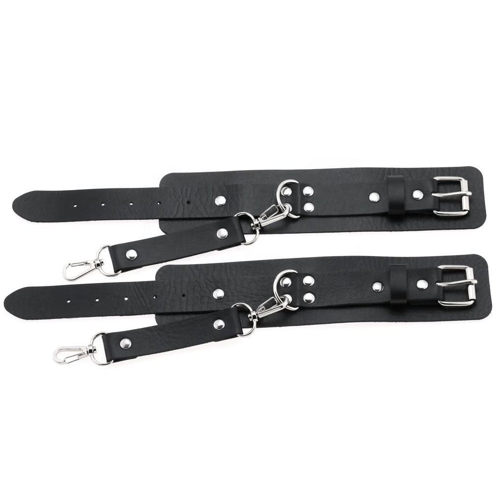 LILITH - BLACK LEATHER CUFFS